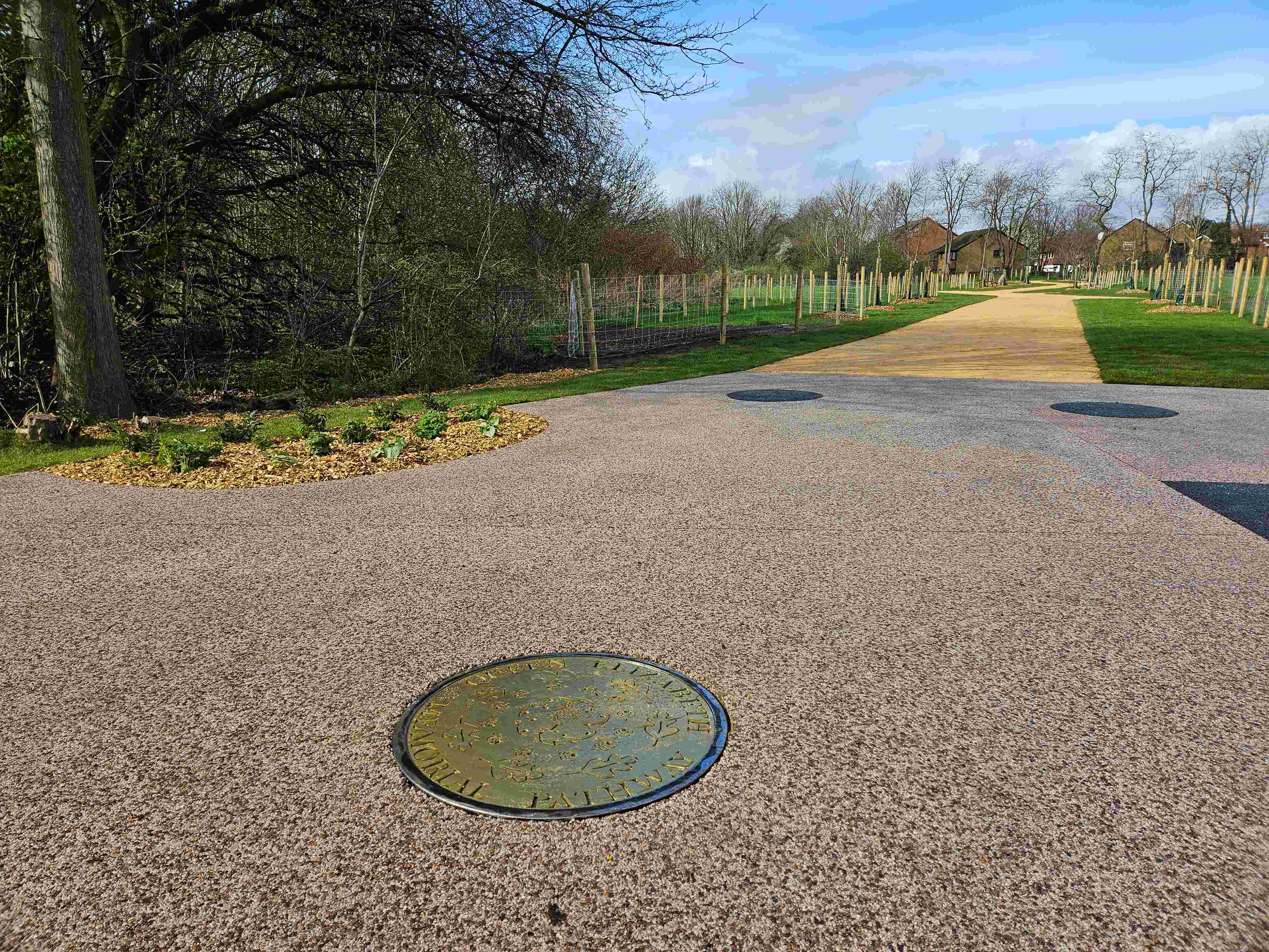 Queen elizabeth memorial pathway image 1